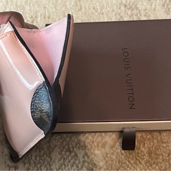 💯Authentic Louis Vuitton Patent Leather Cles Pouch/Card Holder, Gift Box & Bag - Picture 11 of 16